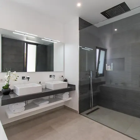 Luxury With Maid Service Private Gym Cinema Heated Pool Villa Costa Adeje (Tenerife)