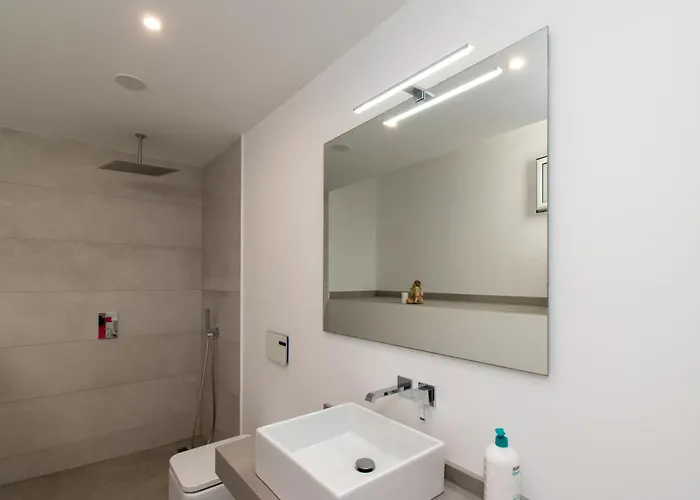 Serenity Вілла Адехе