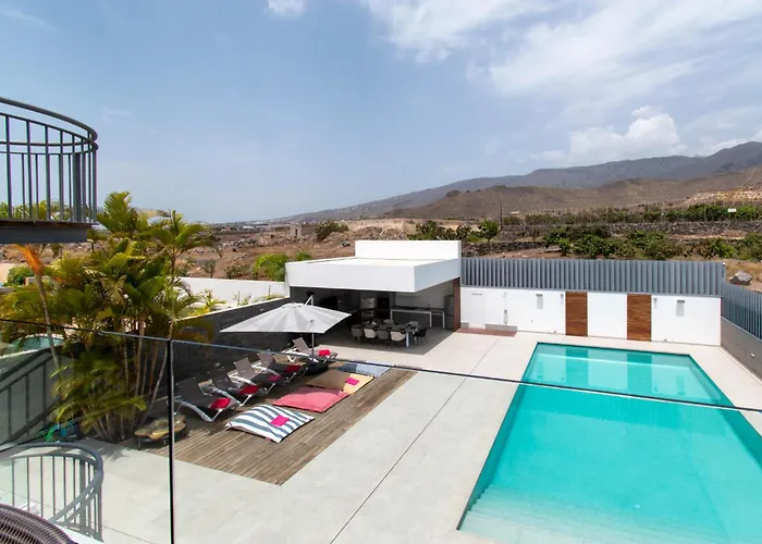 Serenity Вілла Адехе